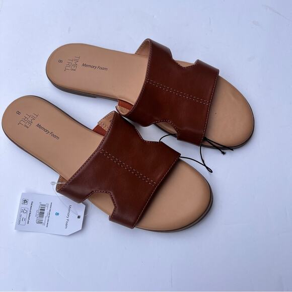 Time and Tru Women's Slip On Low Heel Sandals  NWT Sz 8 - Picture 2 of 13